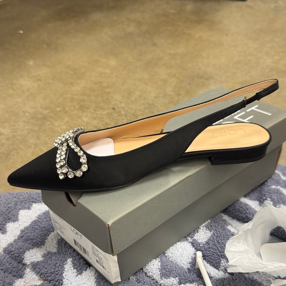 NIB LOFT Black Slingback Flats with Rhinestone Bow